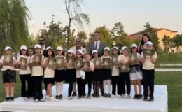 Geleceğin tasarımcıları Rami Kütüphanesi’nde defileye imza attı