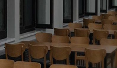 Ahşap Sandalye ile Zamansız Tasarımlar